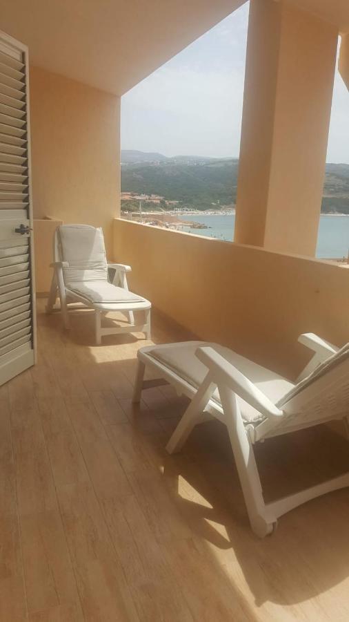 Apartament Fronte Mare Attico Indipendente Ed Esclusivo Con Terrazza Panoramica Isola Rossa Zewnętrze zdjęcie
